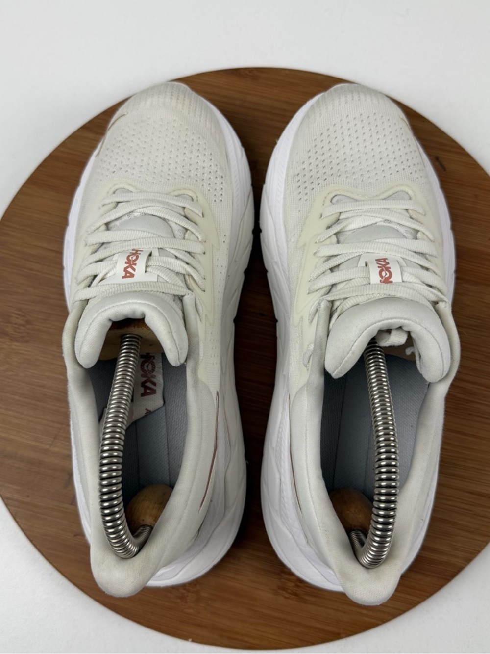 Hoka One One Arahi 7 Cream Running Shoes - Picture 5 of 10